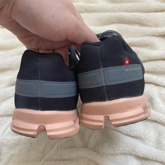 On Running cloudflow running shoes rock/rose - Picture 3 of 6